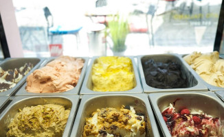 Complimenti Coffee Desserts food